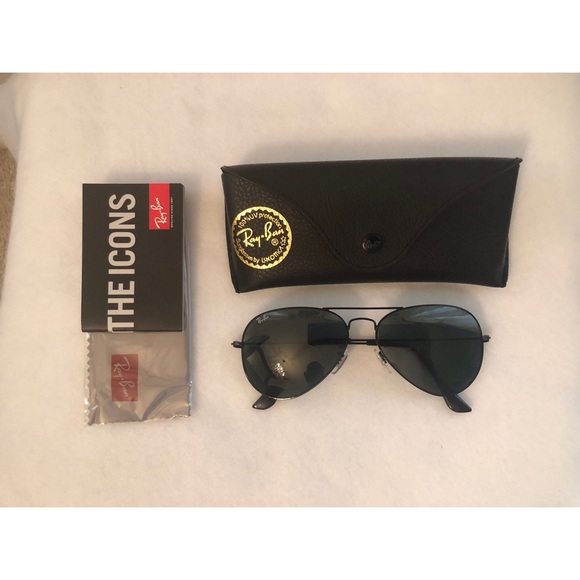 Ray-Ban Aviators (sunglasses only) - Picture 1 of 7